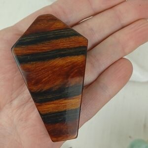 Vintage Avant Garde Laminated & Layered Feathered Brown & Black Crafted Wood Pin